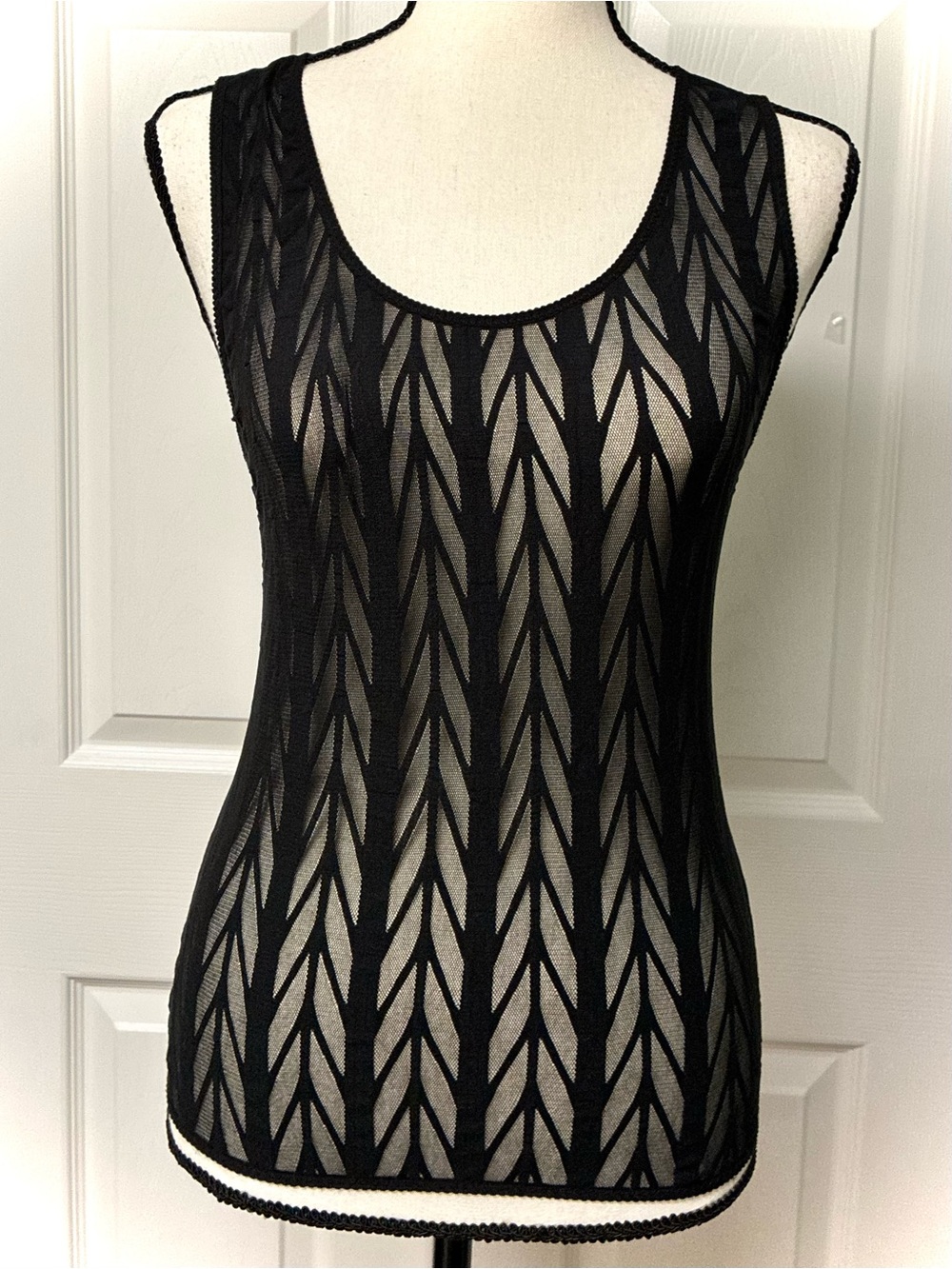 Vintage Calvin Klein stretch lace tank, chevron pattern, racerback, 80’s, Large